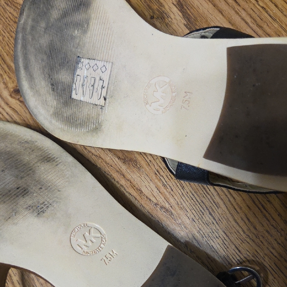 Sandles - Picture 6 of 7